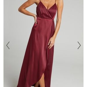 Never worn, bought 4 years ago! In good condition, originally bought from Showpo